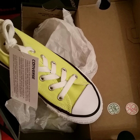 Converse Shoes - Converse youth sz 12 electric yellow