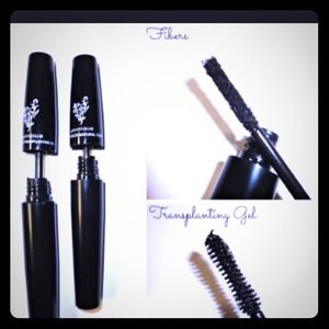 Younique 3D fiber mascara.3x length and 3x volume.