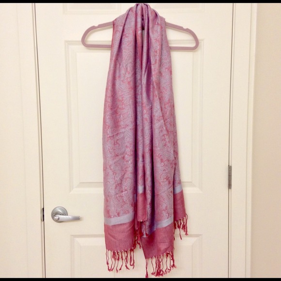 Jackets & Blazers - Paisley Print Pashmina Scarf
