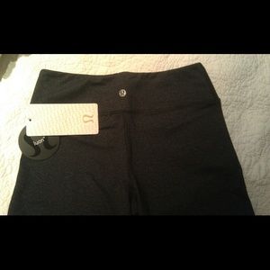 Lululemon Wunder Under Crops, Gray