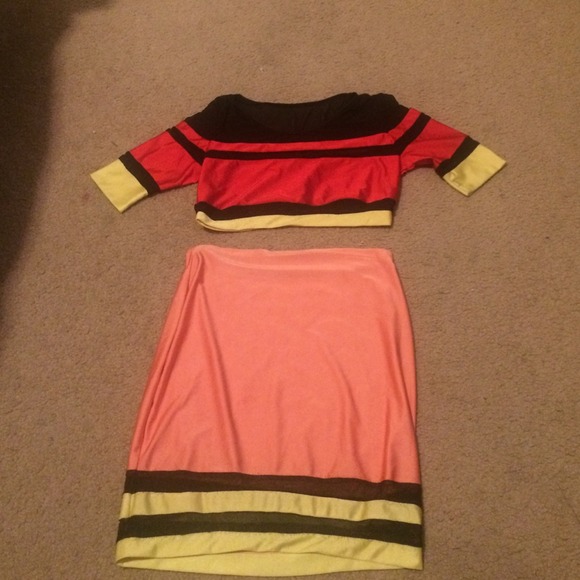 Body con high waisted skirt With Crop top