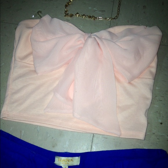 Charlotte Russe Tops - Charlotte Russe Bow Tie Crop Top