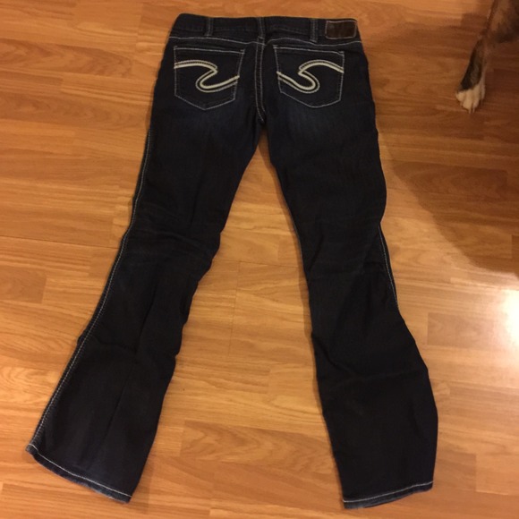 Silver jeans like new - Picture 2 of 3