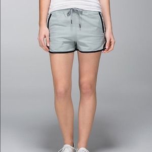 Lululemon varsity shorts earl gray green high rise