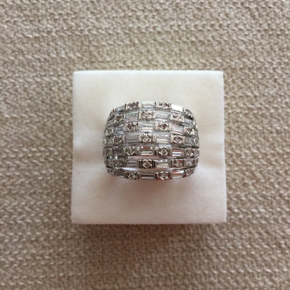 🆕 9.0ct Exquisite Domed Cocktail Ring - Picture 3 of 4