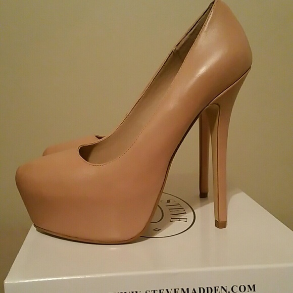 Steve madden heels - Picture 2 of 3