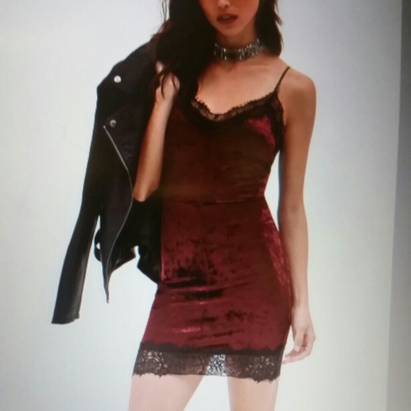 ISO of this dress!!! - Picture 1 of 1