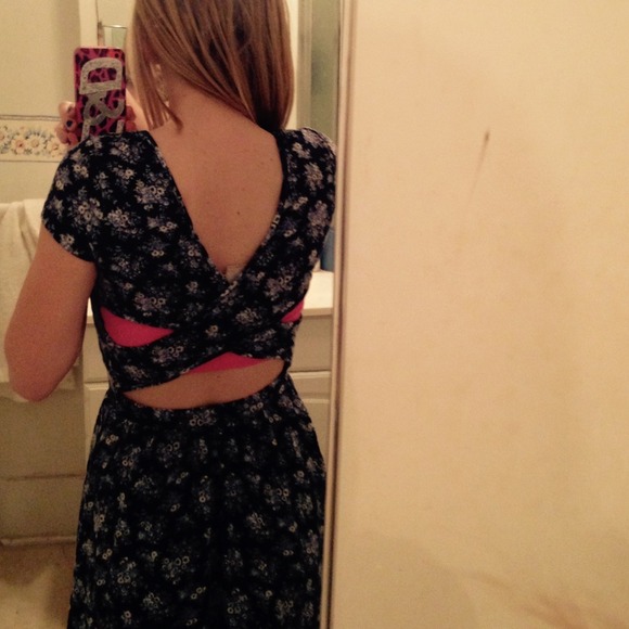 ❌BUNDLED FOR TRADE❌ - Picture 3 of 4