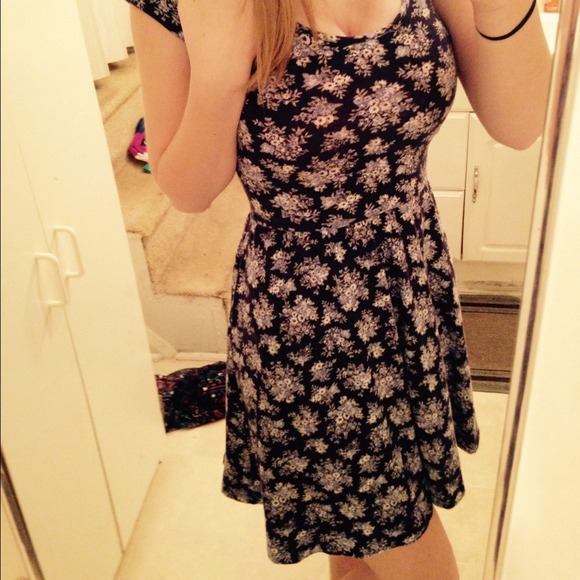 ❌BUNDLED FOR TRADE❌ - Picture 4 of 4