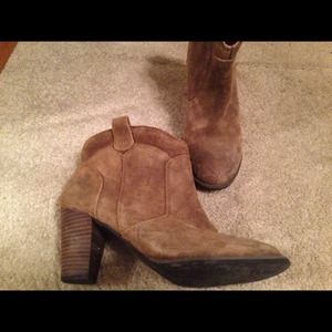 Women's distressed ankle boots