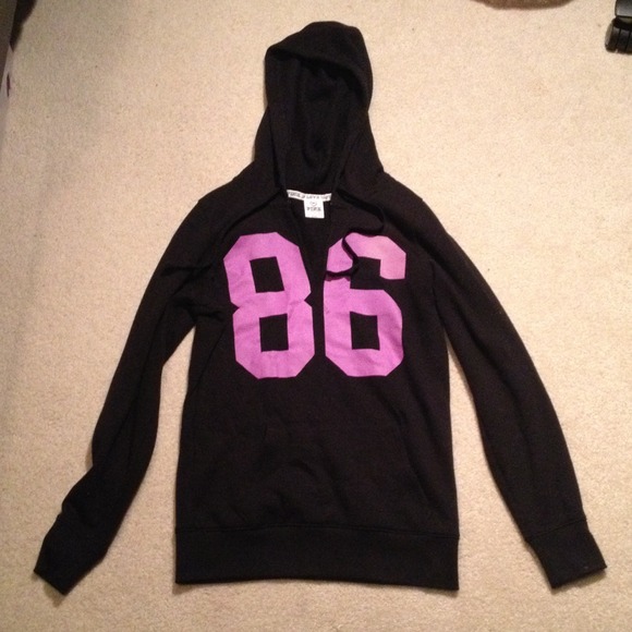 Black V-neck sweatshirt
