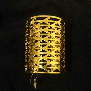 GOLD TONE ARM CUFF, NWOT