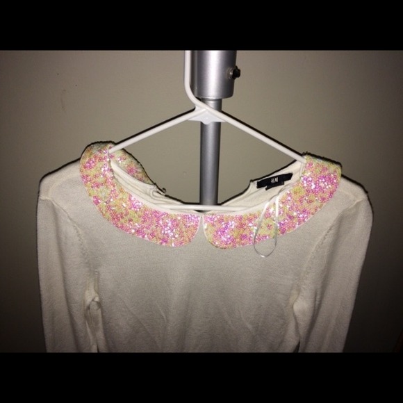 White Peter Pan collared sweater - Picture 2 of 2