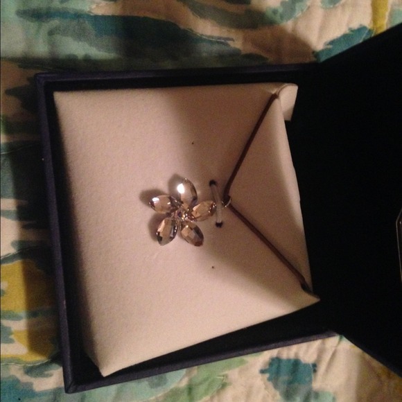 Brand new flower Swarovski necklace!