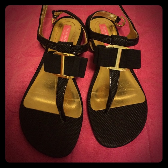 🔅NWOT🔅ISAAC MIZRAHI black sandal - Picture 1 of 2