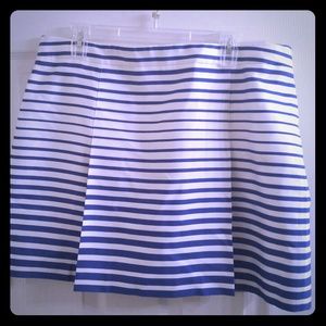 SALE!! Banana Republic Pleated Skirt
