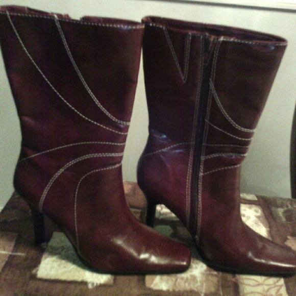 Women's boots. They have not been worn. size 7 1/2 - Picture 1 of 4