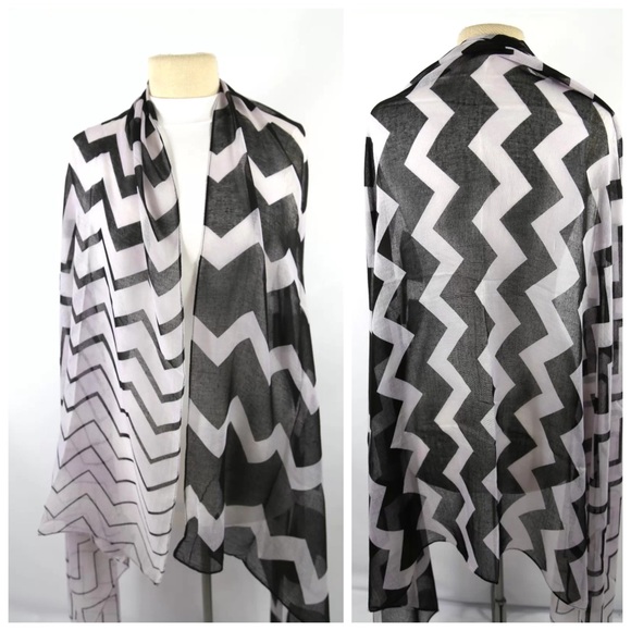 Chevron Print Scarf - Picture 3 of 4