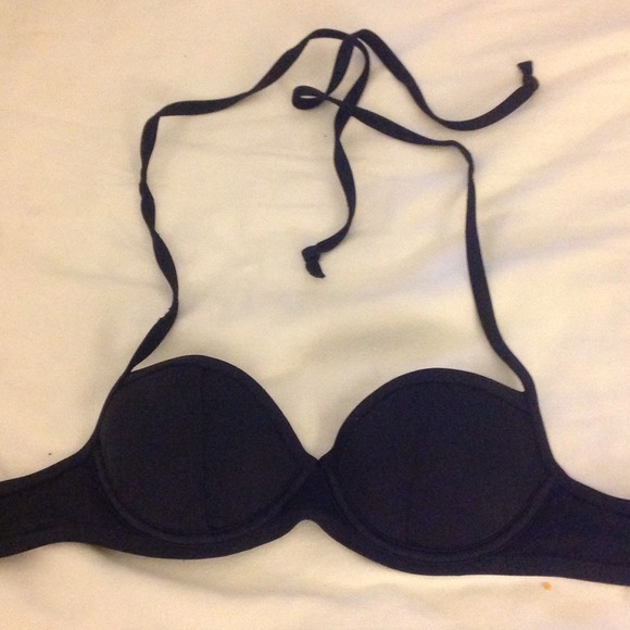 Black vs bathing suit top! Push-up