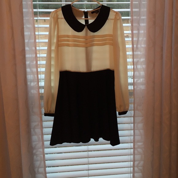 Forever 21 cream and black hipster chic dress