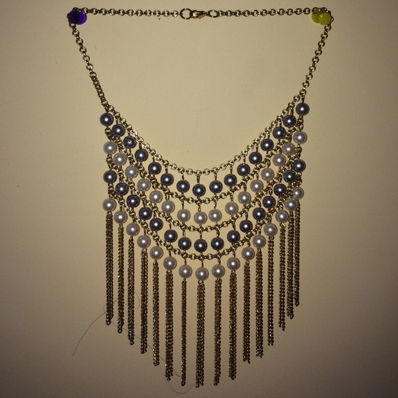 NWOT LF Pearl and Gold Necklace