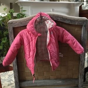 Like new toddler girls North Face hooded coat. 2T