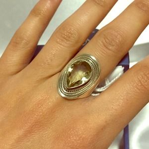 💕Beautiful 925 and Genuine Gem Stone Ring💕