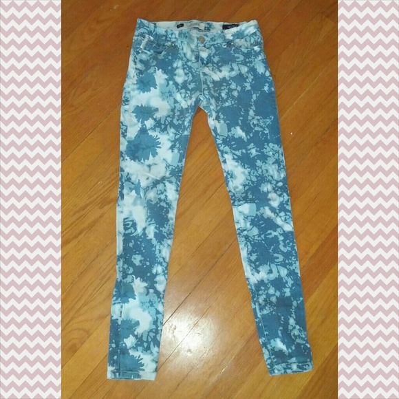Patterned skinny jeans