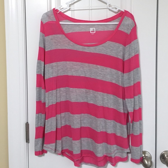 jcpenney Tops - Pink and grey thin long sleeve shirt