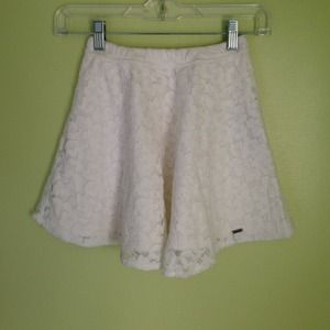 LACE SKATER SKIRT