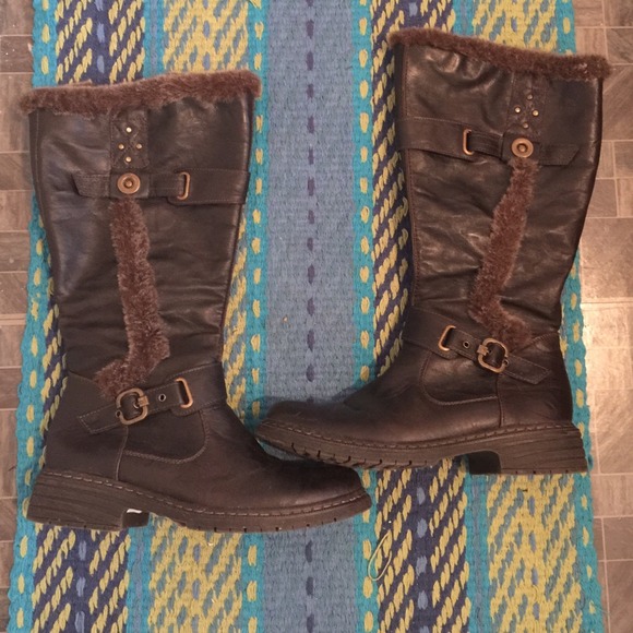 Cozy brown boots