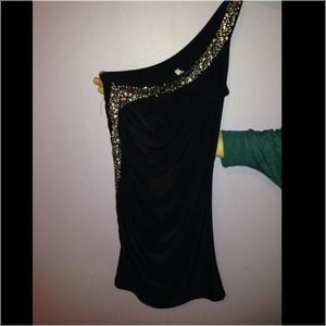 Beautiful black one shoulder dress