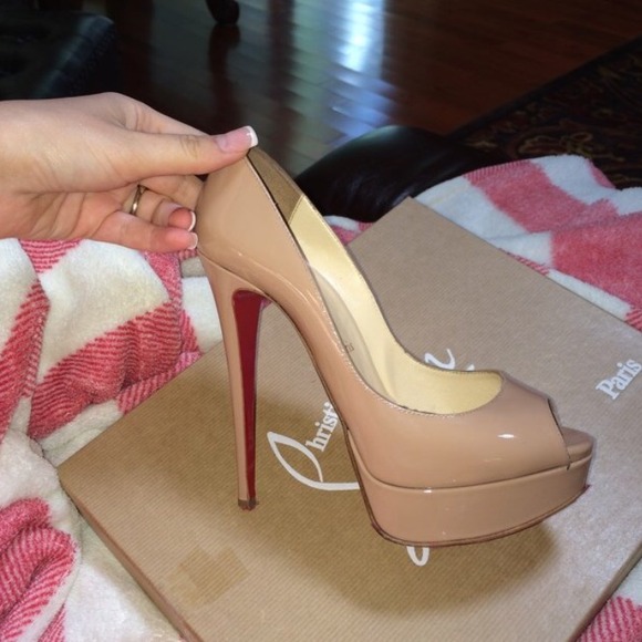 ❌SOLD❌ Christian Louboutin Nude Lady Peep
