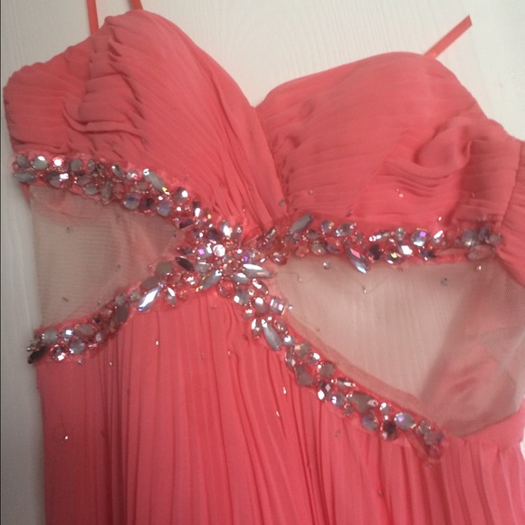 Pink prom dress size 4 - Picture 2 of 4