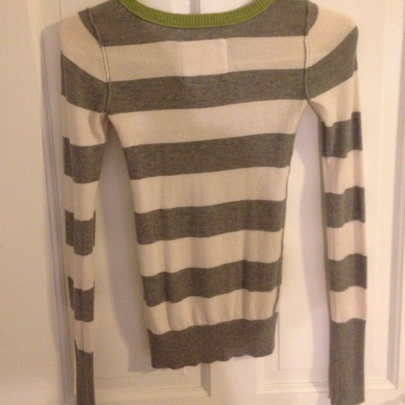 Like new striped sweater ☺️ - Picture 2 of 3