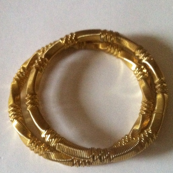 Wire bracelets - Picture 2 of 2