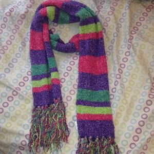 Multicolored knit scarf