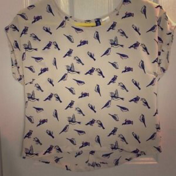 ❌SOLD❌ Cream Crop Top Bird Pattern