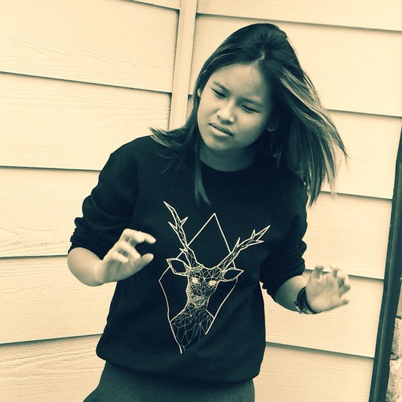 🎉HP🎉GRAPHIC STAG NAVY SWEATER