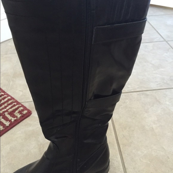 Black Riding Boot - Picture 2 of 3