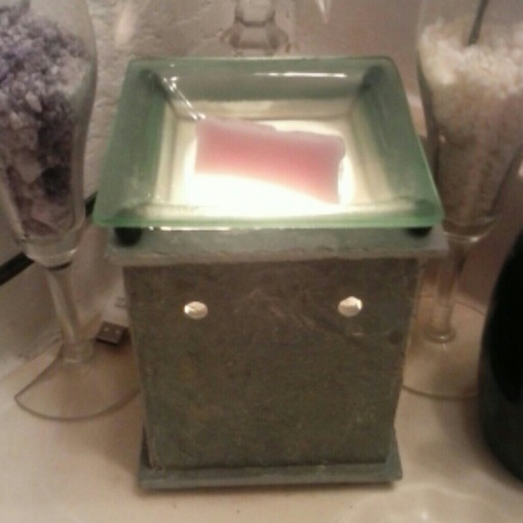 Scentsy premium warmer