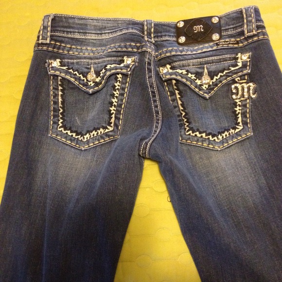 Buckle miss me jeans