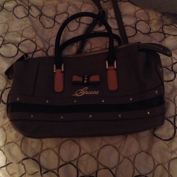 Guess purse
