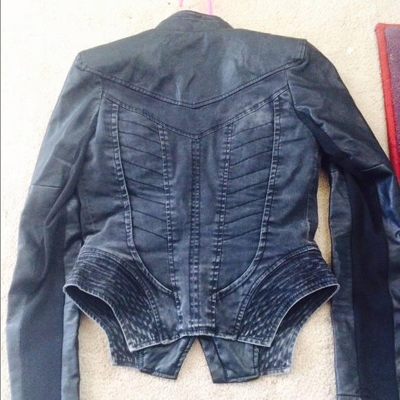 Akira chicago moto leather jacket size small