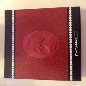 MAC Holiday Viva Glam Lip Palette
