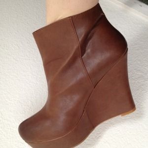 wedge ankle boots