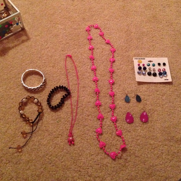 Bundle! Necklace, earrings, bracelets