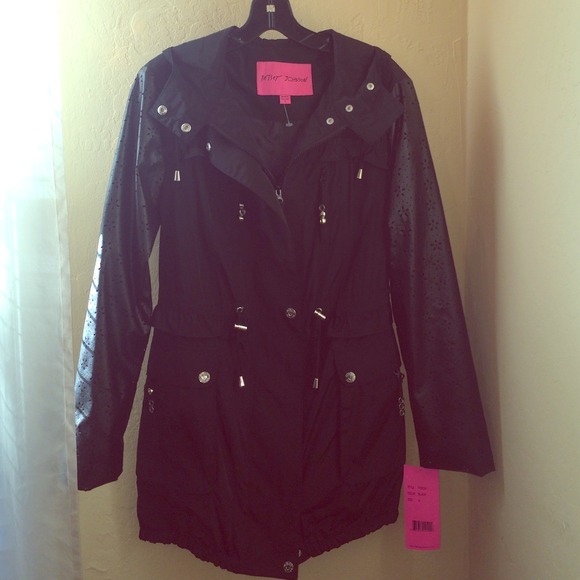 NWT Betsy Johnson Raincoat