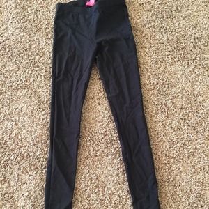 Black leggings