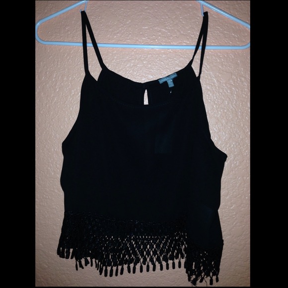 Black tanktop